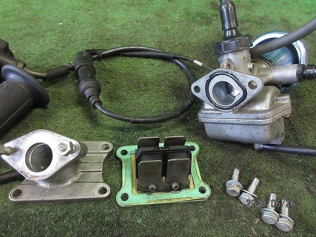 NSR50レーサー（HC06-1700）80後期フレーム車純正キャブレター廻り 