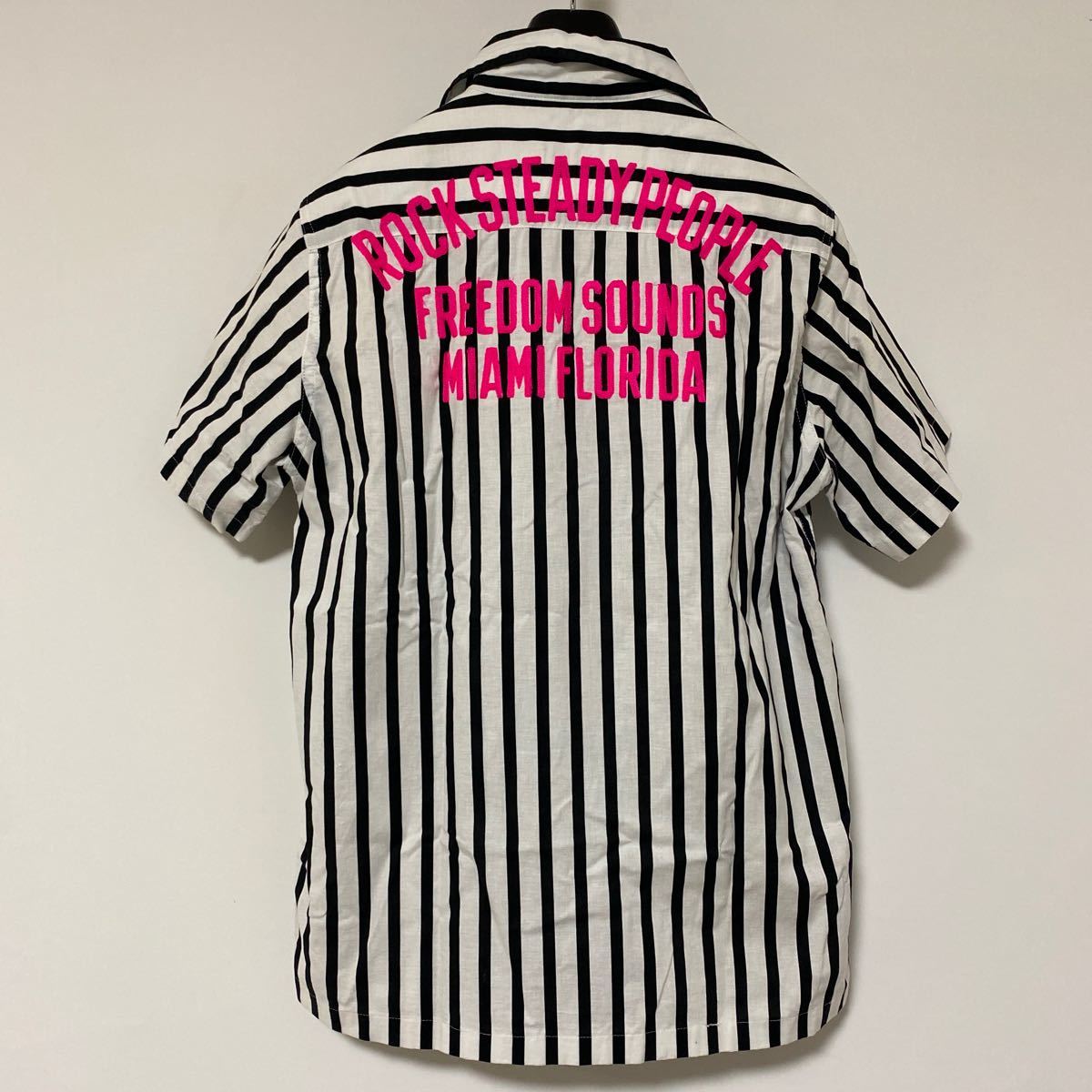 ワコマリア オープンカラー ボックス シルエット バニーガール 刺繍 ワッペン シャツ M Wackomaria アロハ トップス 売買されたオークション情報 Yahooの商品情報をアーカイブ公開 オークファン Aucfan Com