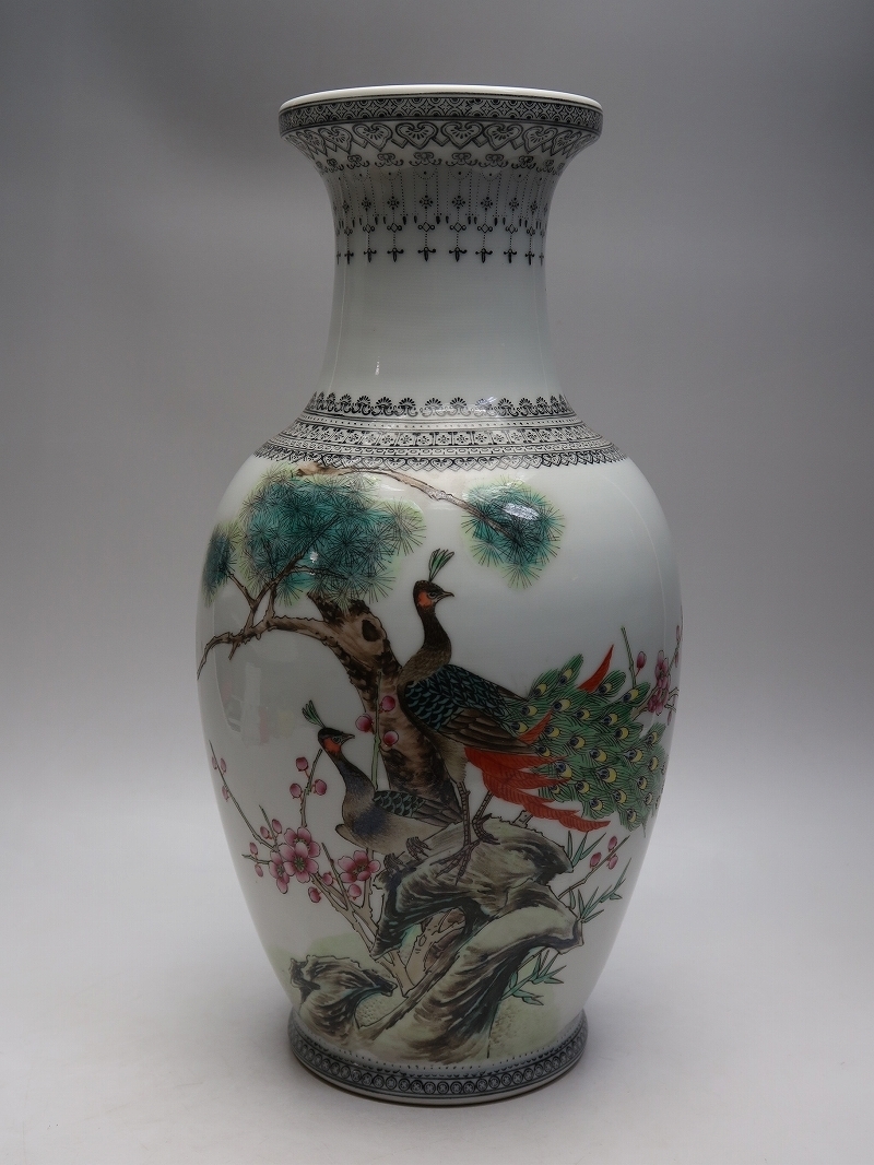 美術品・アンティーク・コレクション 中国 中国景徳鎮製 粉彩 漢詩孔雀