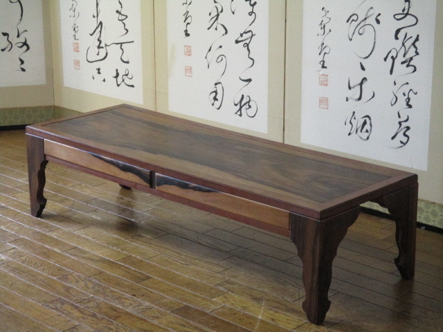 天板・カウンター・置床・ディスプレイなどに 黒柿の一枚板 逸品