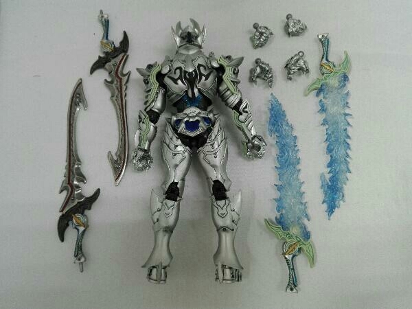 魔戒可動 黄金騎士ガロ 銀牙騎士ゼロ フィギュア 2点セット 牙狼