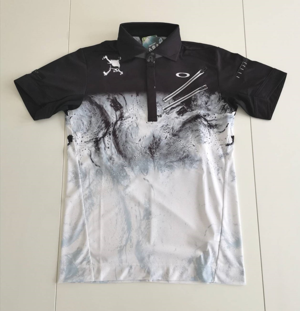 爆買い，格安 オークリー ＳＫＵＬＬ ＥＸＰＬＯＤＥ ＳＨＩＲＴＳ ＦＯＡ４０１６３１ ＢＬＡＣＫ ＰＲＩＮＴ Ｍ(オークリー)｜売買されたオークション情報、yahooの商品情報をアーカイブ公開 - オーク シャツ