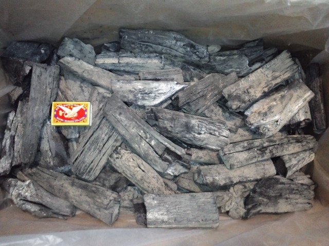 【得価，お得】 紀州備長炭 樫上15㎏ 産直 ほんまもん(木炭)｜売買されたオークション情報、yahooの商品情報をアーカイブ公開 - オークファン 木炭