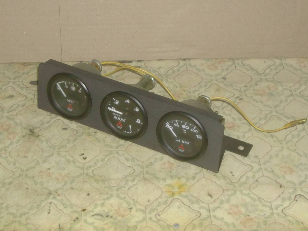 3連メーター 三菱純正オプション？3連メーター 三菱 三菱自動車(純正 