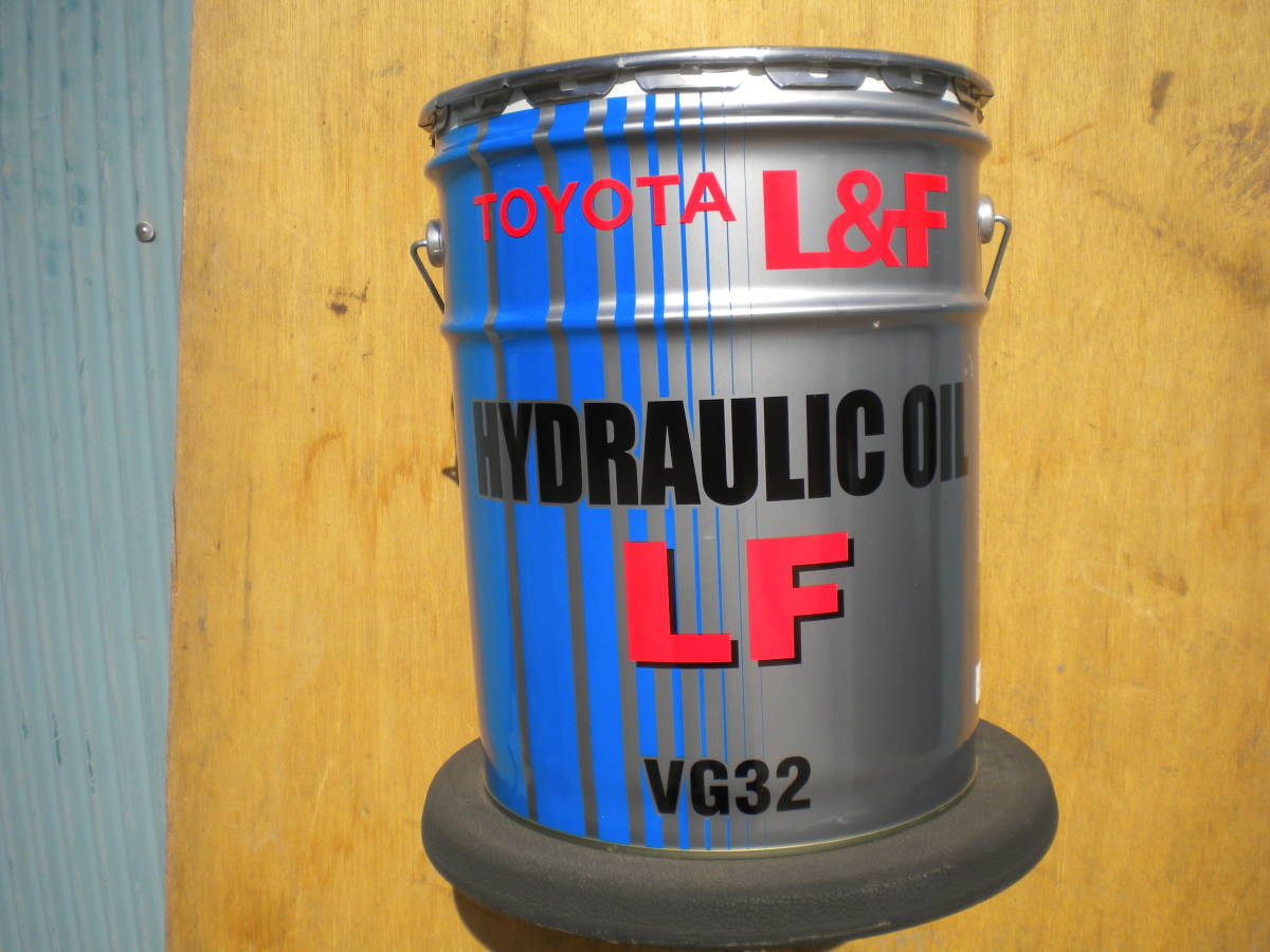 Genuine Oil Toyota TOYOTA HYDRAULIC OIL LF VG32 トヨタ com: L&amp 