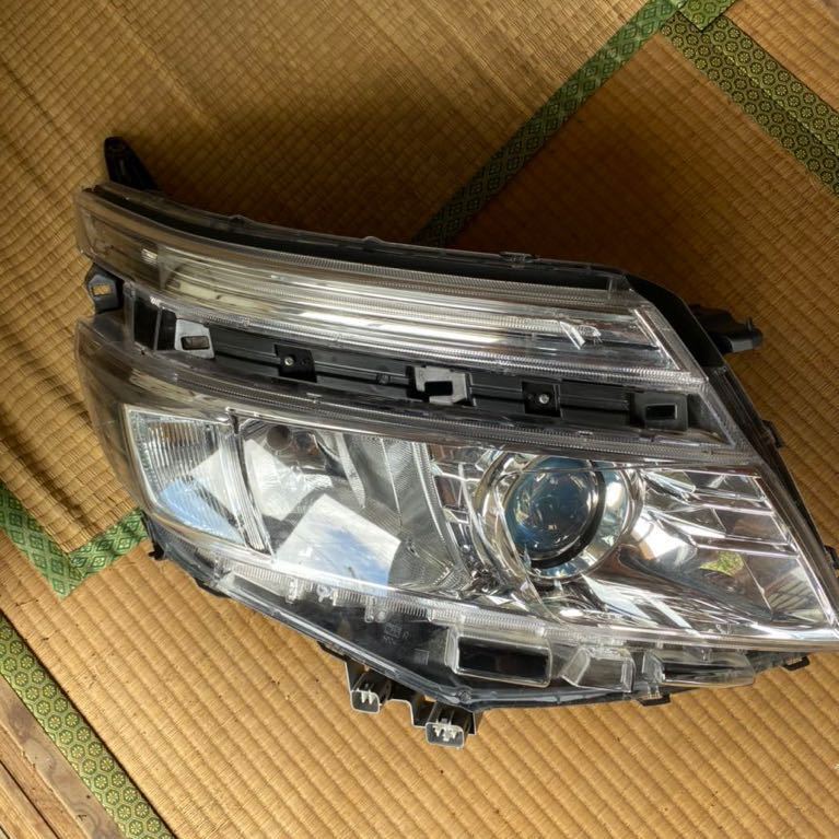 ヴォクシー VOXY トヨタ 0 LED ZRR80W 後期 煌3 ZWR80 ヘッドライト左