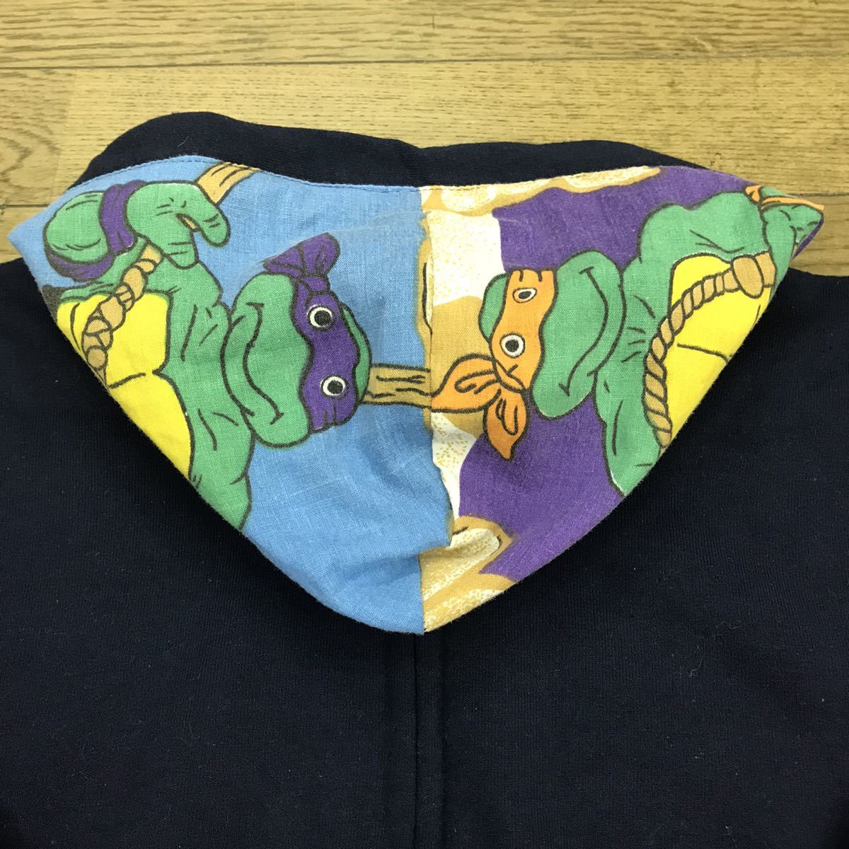 ヴィンテージシーツ はぎれ 15cmカット 12枚セット キャラクターmix 男の子 リメイク用生地 ハンドメイド アメリカ買付 ビンテージ H069 キャラクター 売買されたオークション情報 Yahooの商品情報をアーカイブ公開 オークファン Aucfan Com