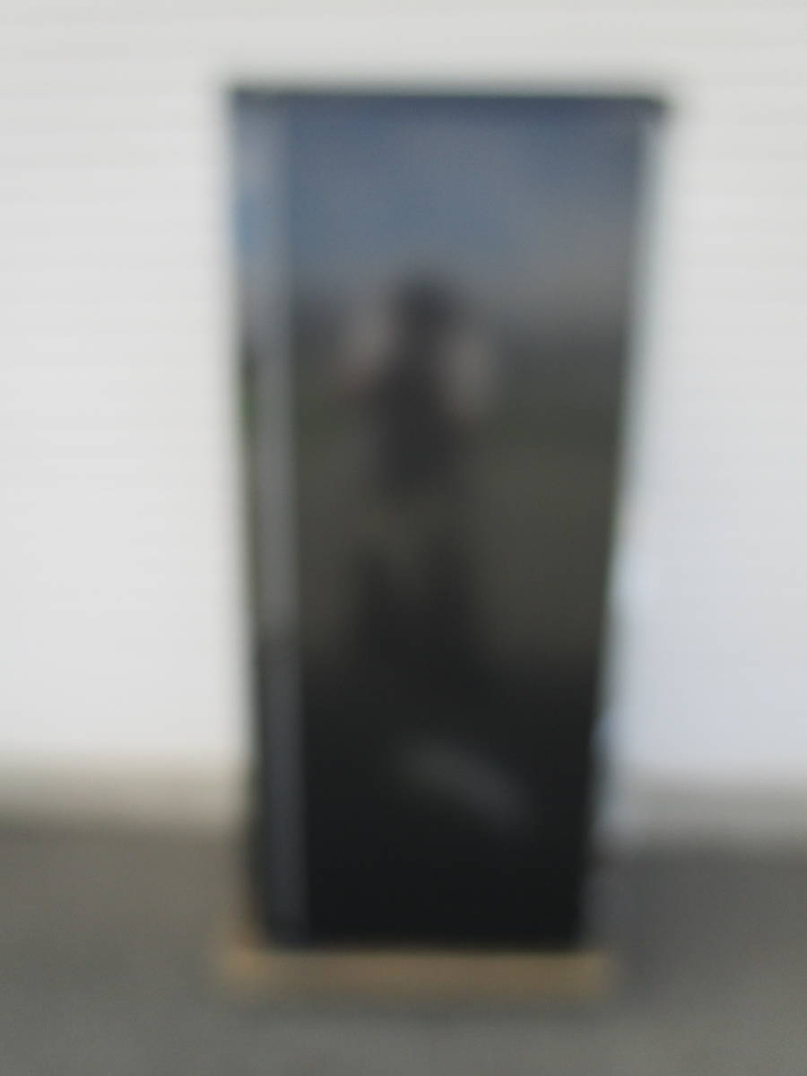 u376993004.5