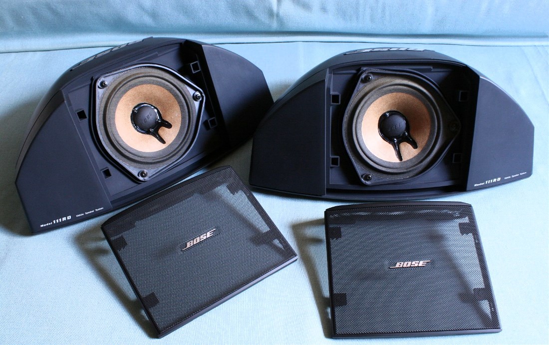 ◇BOSE◇車載リア据置型スピーカー 111RD 付属品有/1ヶ月保証付