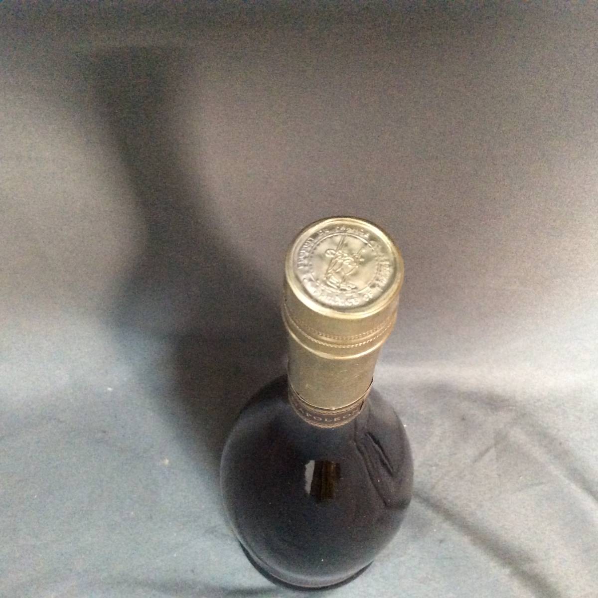新作入荷，得価 ●○8/19　174486-2　古酒　REMY MARTIN　レミーマルタン　NAPOLEON　EXTRA OLD　COGNAC　700ｍｌ　40％　未開栓　箱入り○●