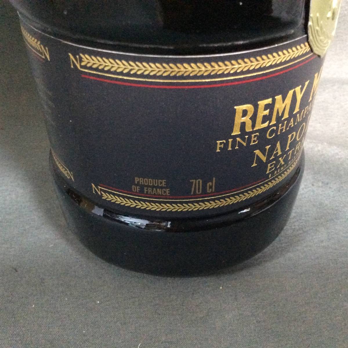 新作入荷，得価 ●○8/19　174486-2　古酒　REMY MARTIN　レミーマルタン　NAPOLEON　EXTRA OLD　COGNAC　700ｍｌ　40％　未開栓　箱入り○●