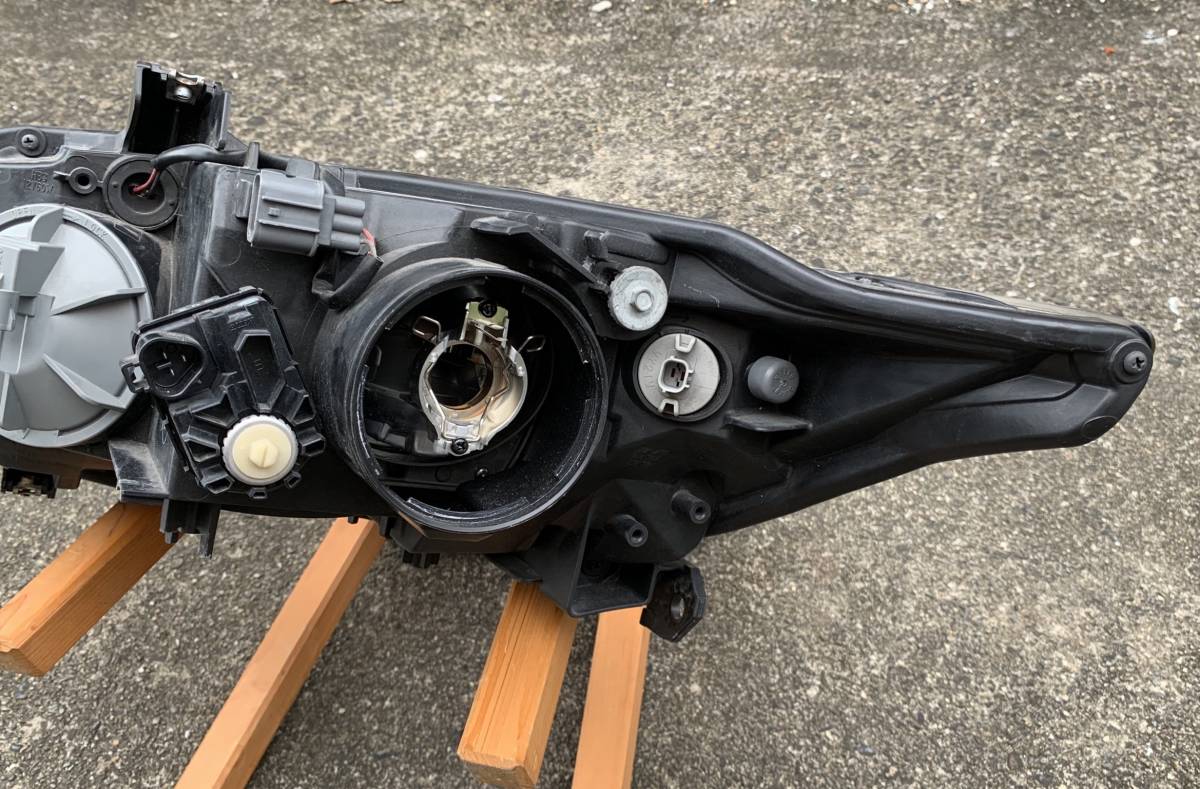 CR-Z ZF1 ホンダ CR－Z ヘッドライト DAA-ZF1 - 右ヘッドランプ 