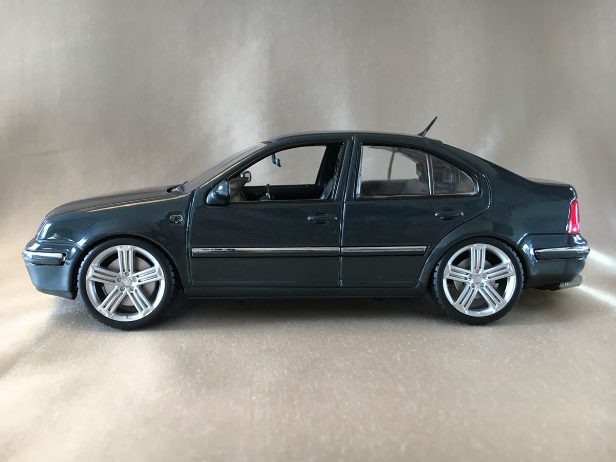 Bora Volkswagen VW model 0 1&frasl;18 Welly 1:24 Diecast 🏌️ printing・Cults 3D File STL Full-Kit・ FAW