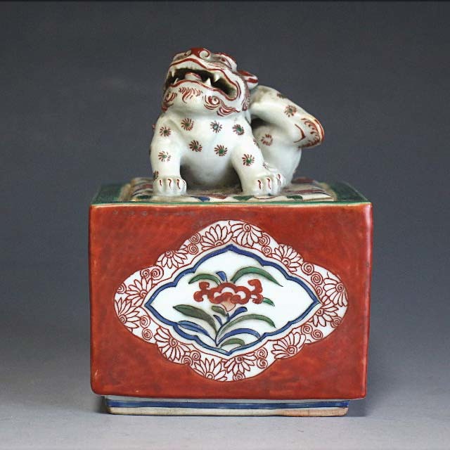 江戸中期　古伊万里赤絵香炉 百】赤絵獅子香炉 箱無 九谷焼 検索用）色絵獅子香炉 古九谷香炉 南京