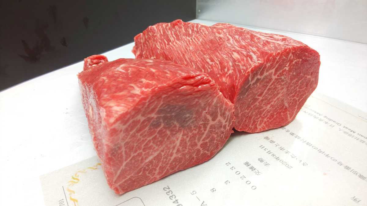 適寝肉@肉29　特選A5　トウガラシ業務用仕様2，13キロ㌘　埼玉県産　冷蔵発送 １，７４ｋｇ 超特とうがらし（スキンンレス） 適 3.8kg(3) 肉オク!群馬A5（BMS11）特選和牛うちもも(赤身) 1.44kg(I)