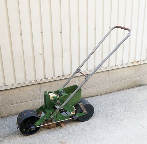 ホット 販売 向井工業 種まき機 ニューごんべえ