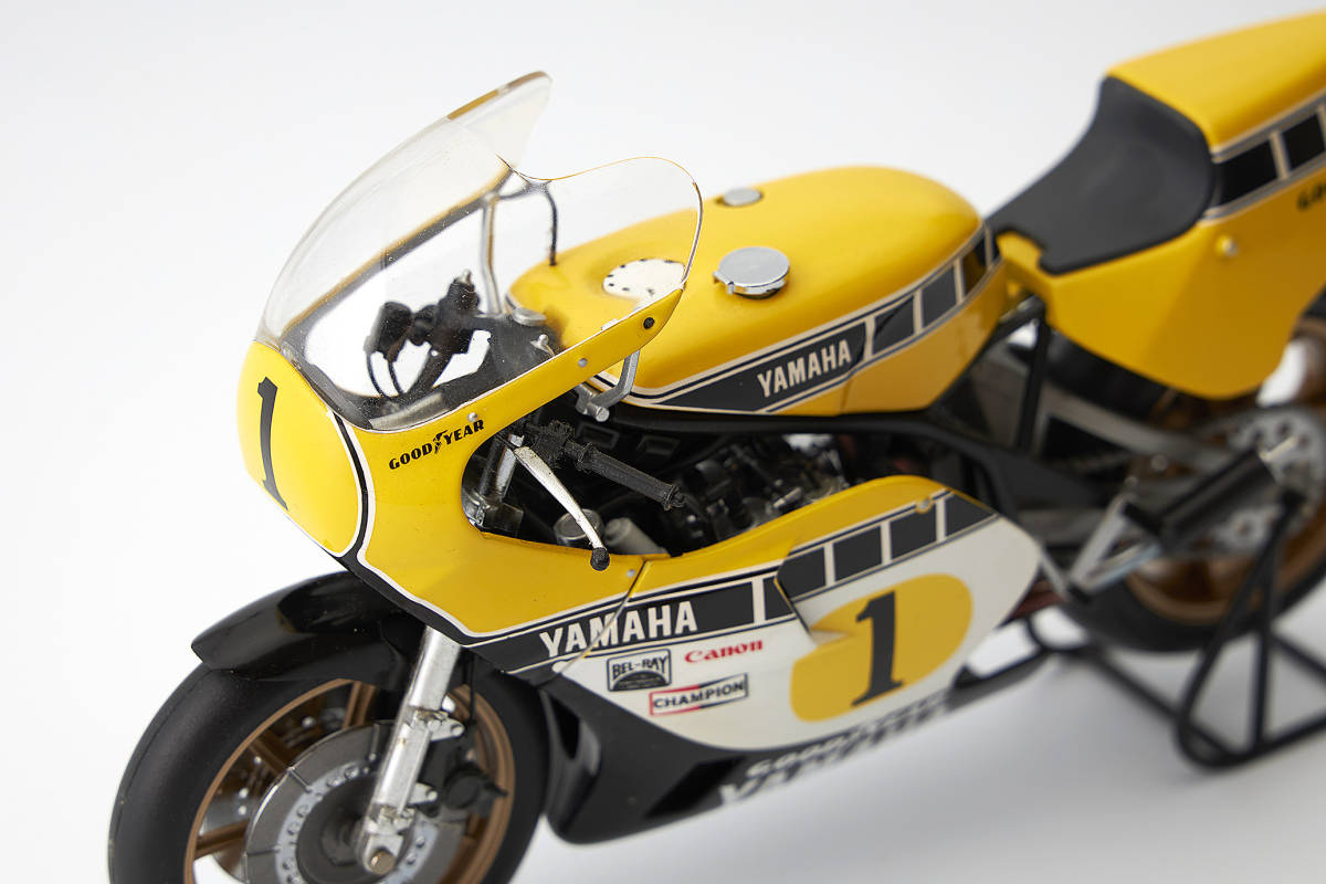 ミニチャンプス MINICHAMPS YAMAHA YZR500 K.Roberts GP World