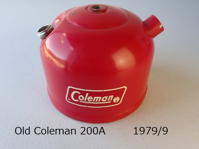 200A ランタン Coleman(コールマン) 200Aランタン(ブラックバルブ) 1979年2月製 VINTAGEColeman 1979年5月製 – CROSS ORANGE コールマン Coleman コールマン200Aの魅力を再発見｜ヴィンテージランタンの価値と所有感 -コールマン - 特徴・年代