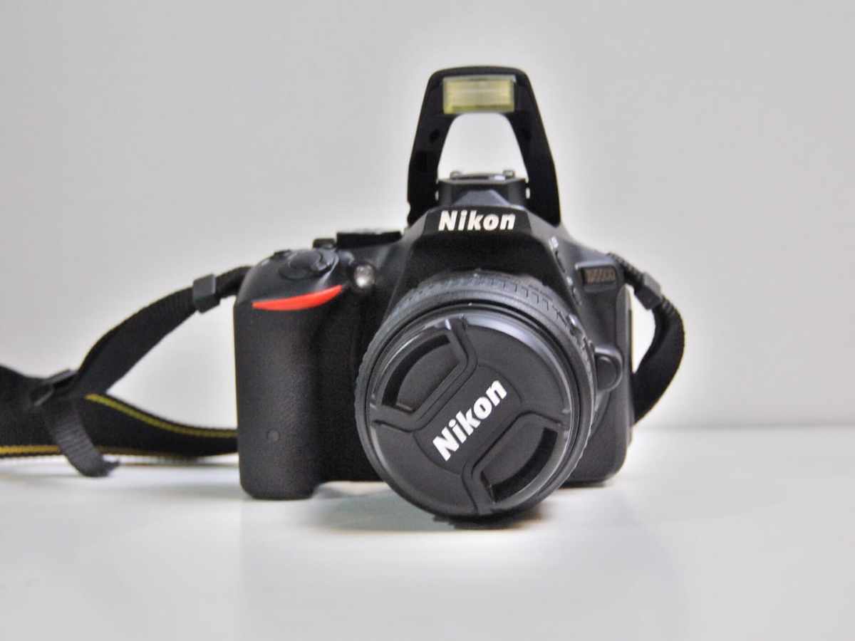 Nikon(ニコン) デジタル一眼レフカメラ D5500 ダブルズームレンズ