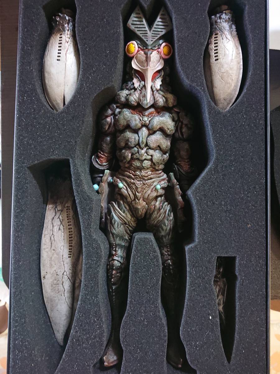 threezero x 大山竜 バルタン星人 開封品 【公式通販】
