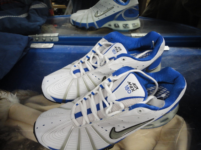 ナイキ　AIR MAX180　未使用　27.5ｃｍ