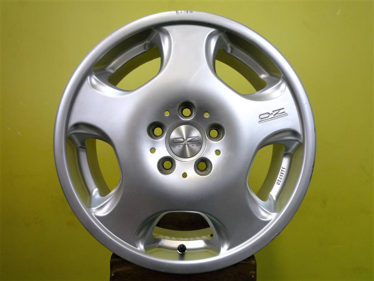 H1590 OZ racing OPERA オペラ 17 x 7J +45 5H 114.3 シルバー 4本 
