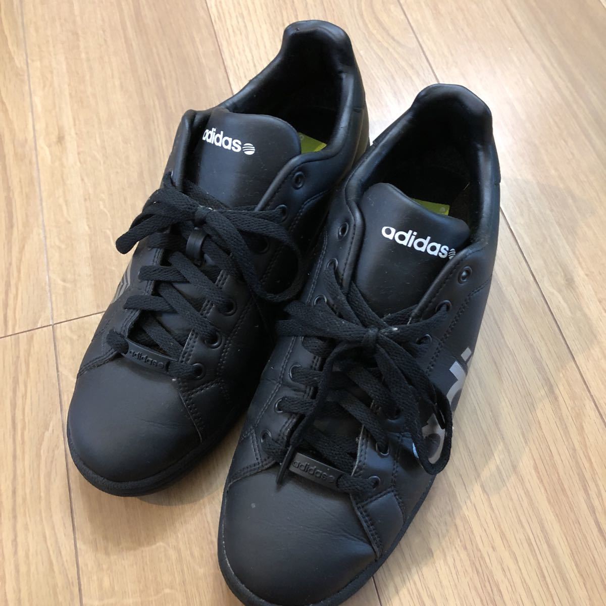 Adidas 黒 合皮スニーカー シューズ 27 5 27 5cm 売買されたオークション情報 Yahooの商品情報をアーカイブ公開 オークファン Aucfan Com