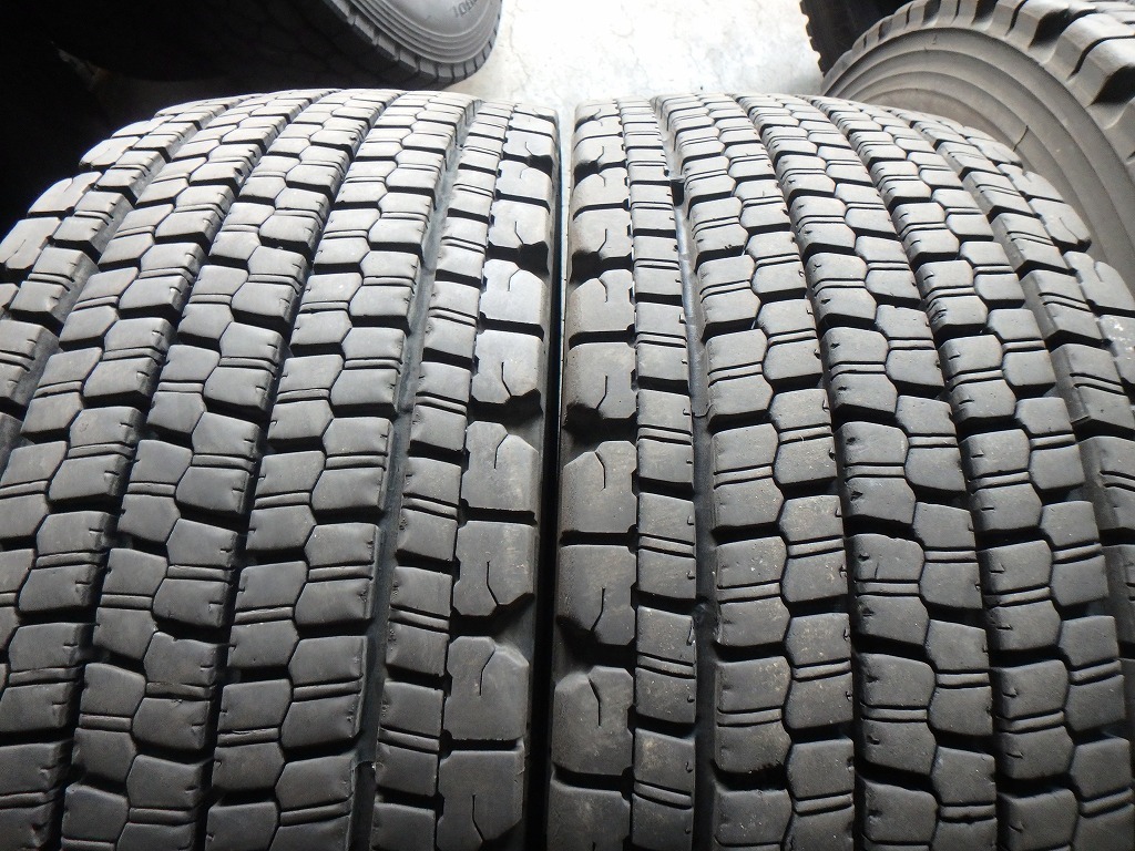 L237 送料無料【245/70R19.5 136/134】ブリヂストン W900 スタッドレス