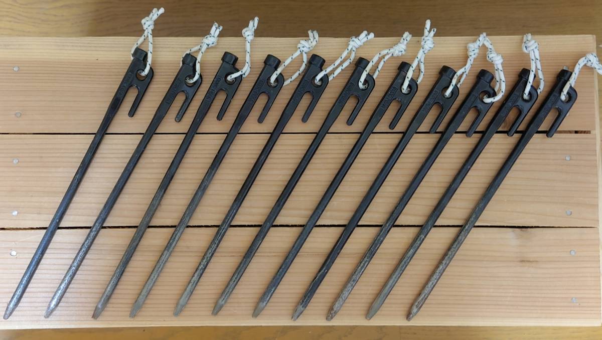 定番人気，限定SALE スノーピーク snow peak ペグ ソリッドステーク30 30cm 11本セット(ペグ)｜売買されたオークション情報、yahooの商品情報をアーカイブ公開 - オークファン ペグ