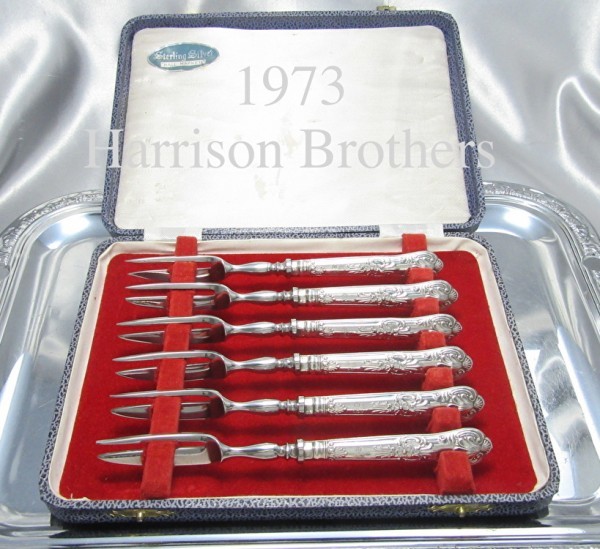 【Harrison Brothers】 【純銀ハンドル】ティーフォーク 6本 Harrison Brothers【純銀ハンドル】ティーフォーク 6本 ケース