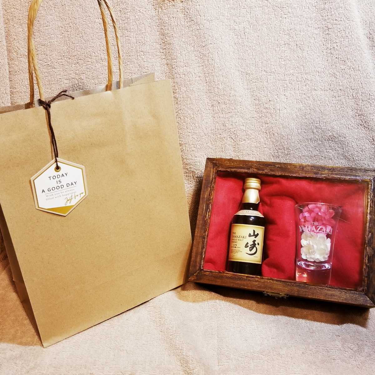 山崎12年 ミニボトル 50ml 山崎 限定品 ショットグラス 木箱 ギフト サントリー ウイスキー(日本)｜売買されたオークション情報、yahooの商品情報をアーカイブ公開 - オークファン 日本