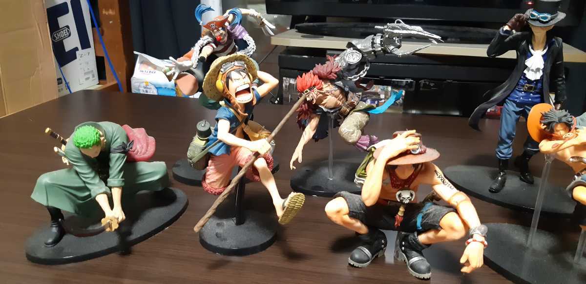 ワンピースフィギュア One Piece 造形王 ルフィ エース サボ キッド ゾロ バギー パウリー One Piece 売買されたオークション情報 Yahooの商品情報をアーカイブ公開 オークファン Aucfan Com