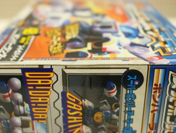 k76 タカラ ビーダマン スーパーボンバーアーマー ボンバー / ソアラー
