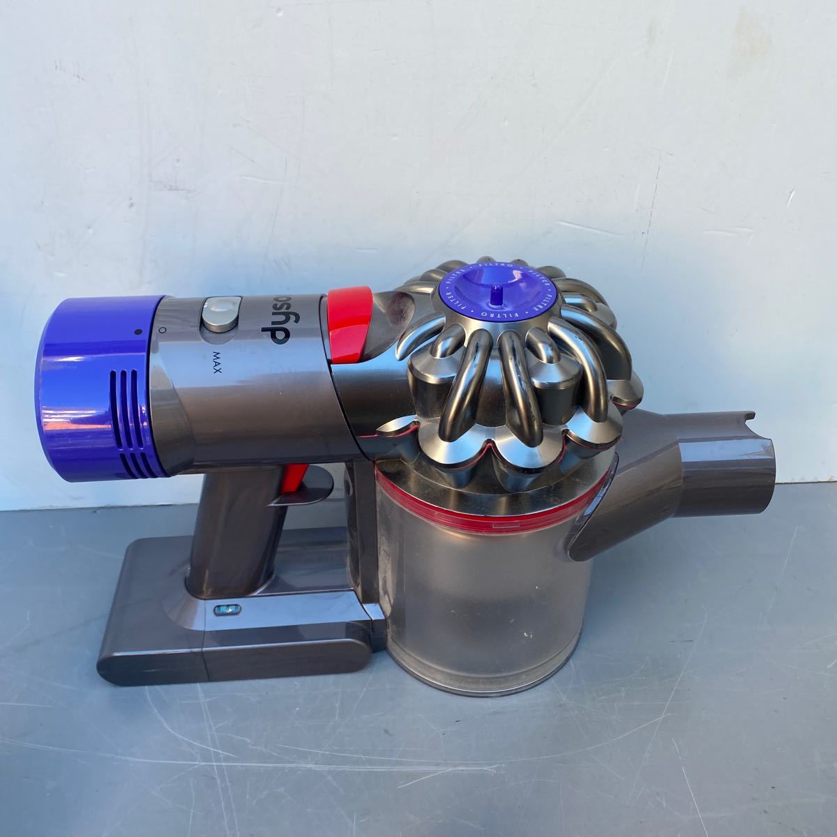 dyson コードレスクリーナー 掃除機 SV10 動作確認 ジャンク出品