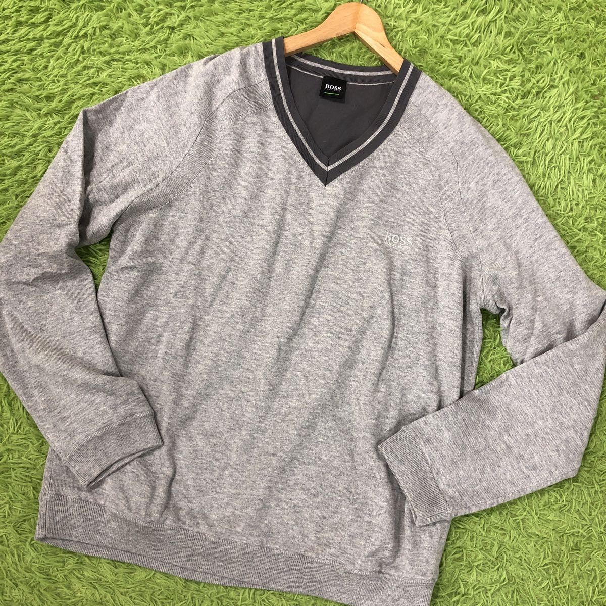ヒューゴボス HUGO BOSS メンズ トップス スウェット Vネック Mサイズ 