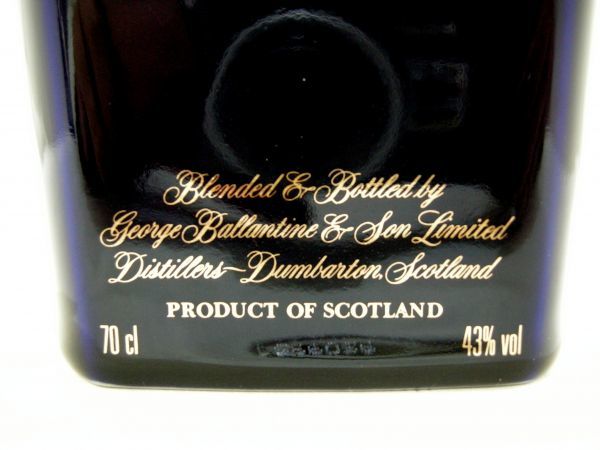 1000円スタート 酒 Ballantine's 21年 バランタイン 陶器ボトル 700ml 43% 1480g 未開栓 箱付 R831 バランタイン 21年 ウイスキー 古酒1000円スタートBallantine's 未開栓 高級酒