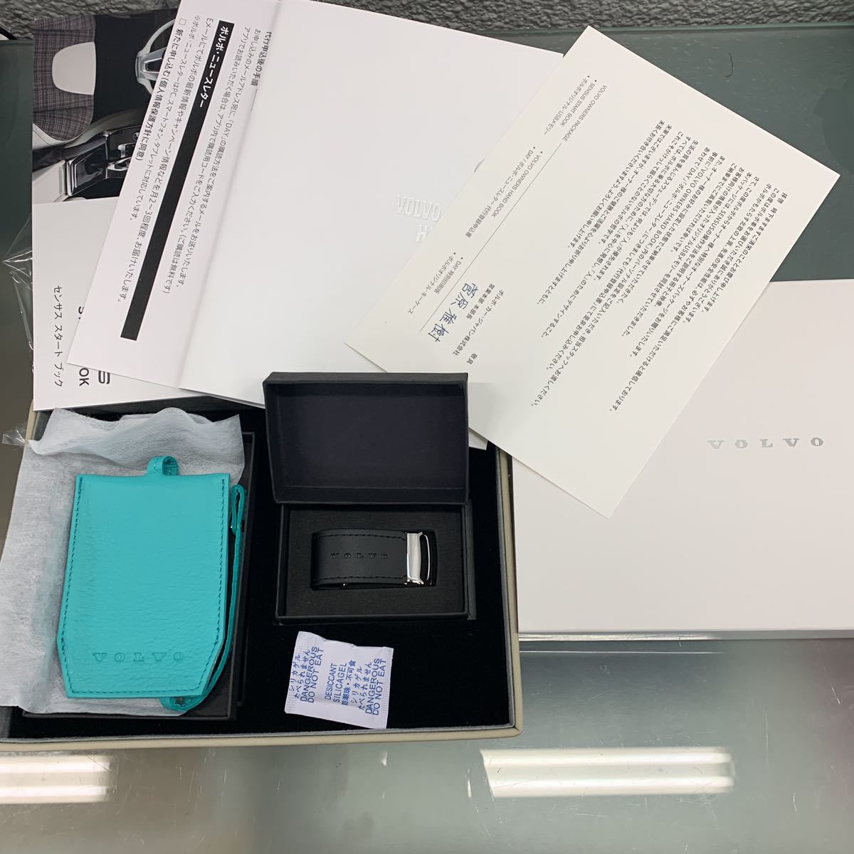 ボルボ Volvo 純正 オーナーズパッケージ V90 Xc40 Xc60 S60 Xc90 V60 など グリーン 緑 キーケース Usbメモリー ボルボ 売買されたオークション情報 Yahooの商品情報をアーカイブ公開 オークファン Aucfan Com