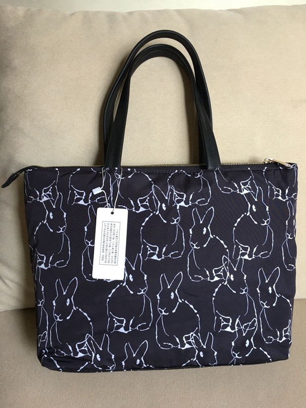ポール スミス ナイロン トートバッグ レディースバッグ うさぎ柄 ブラック ナイロン 売買されたオークション情報 Yahooの商品情報をアーカイブ公開 オークファン Aucfan Com