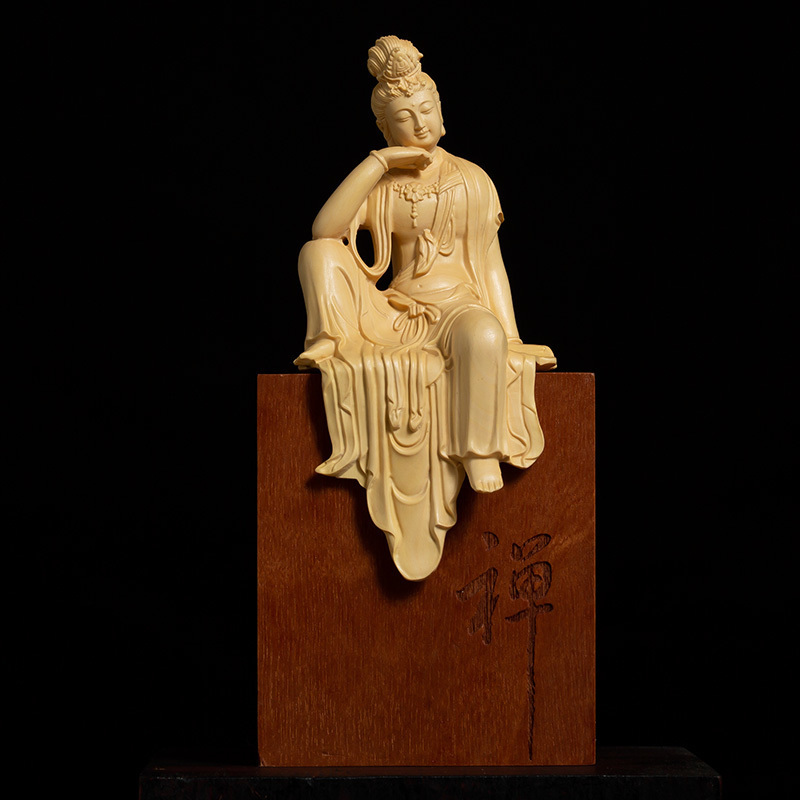 観音菩薩 総柘植材 精密彫刻 仏像 東洋彫刻 新作 観自在菩薩 観世音