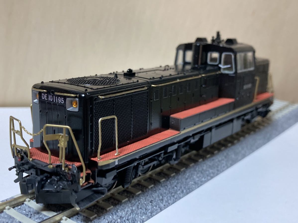 KATO DE10 1195号機 HOゲージ KATO DE10 九州色(1195号機・現行仕様) 1/80 HOゲージ 加工品 おもちゃ