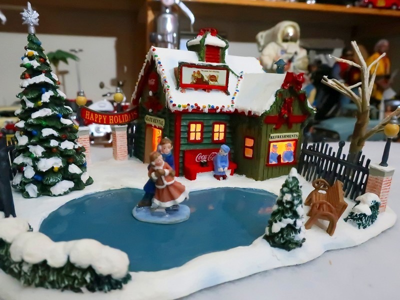 コカコーラ クリスマス ツリー型 スノードーム Coca-Cola 非売品 美品 クリスマス コカ・コーラ 美品 Coca-Cola スノードーム 非売品 ツリー