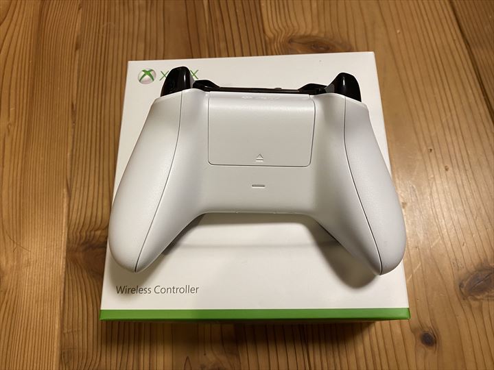 Xbox One ワイヤレスコントローラー ホワイト TF5-00006(アクセサリ 