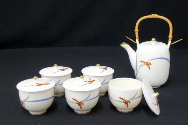 赤字超特価，得価 W567 伝統工芸品 有田焼 香蘭社 リンドフィールド 金彩 急須＆蓋付湯呑 5客揃/80(香蘭社)｜売買されたオークション情報、yahooの商品情報をアーカイブ公開 - オークファン 香蘭社