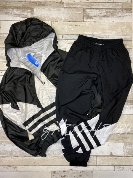【SALE，大人気】 adidas originals アディダスオリジナルス ビッグ トレフォイル ジャケット & パンツ 上下セット FM3757 FM9896 黒 M(上下セット)｜売買されたオークション情報、yahooの商品情報をアーカイブ公開 - その他