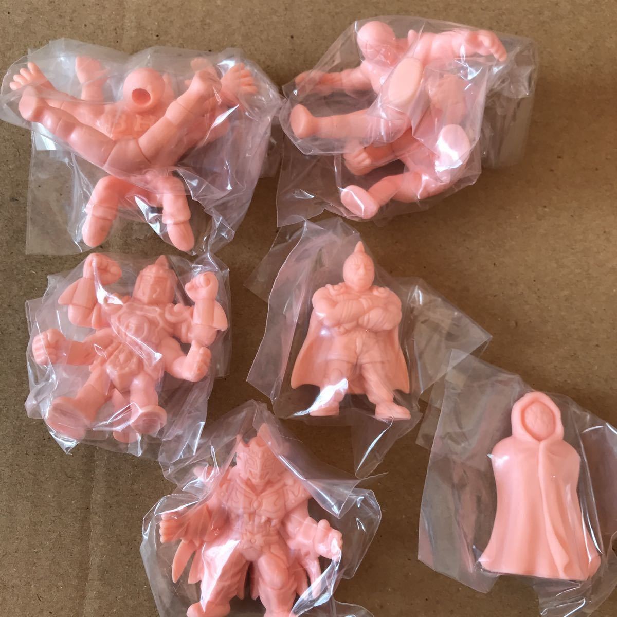 キンケシ 18 全19種 キン肉マン キン消し 新品未開封品 カラーリングver. ペールオレンジver. 赤ver. 青ver. フルコンプ 肌色 バンダイ ⑩ キンケシ18 キン肉マン キンケシ キン肉マンスーパーフェニックス キン肉マンⅡ世 メルカリ