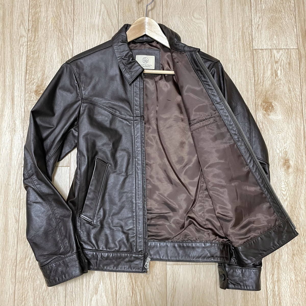 セール，最新作 BEAUTY＆YOUTH UNITED ARROWS 漂う重厚感 ホースハイド 馬革 レザーシングルライダース ジャケット ダークブラウン M 秋冬 アローズ(Mサイズ)｜売買されたオークション情報、yahooの商品情報をアーカ ジャンパー、ブルゾン一般