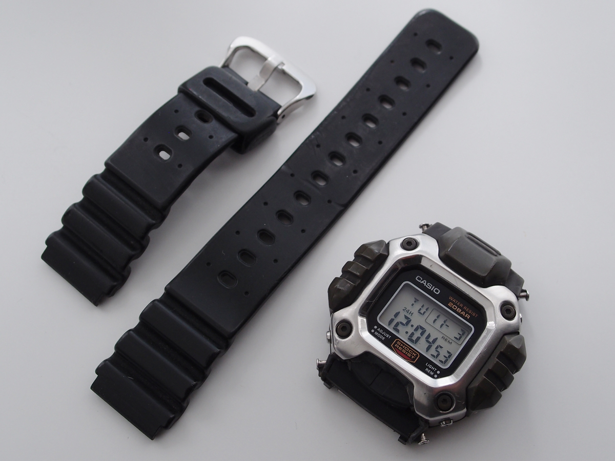 G-SHOCK DW-6400 CASIO 初代ガンダムモデル - dw-6400」の落札相場