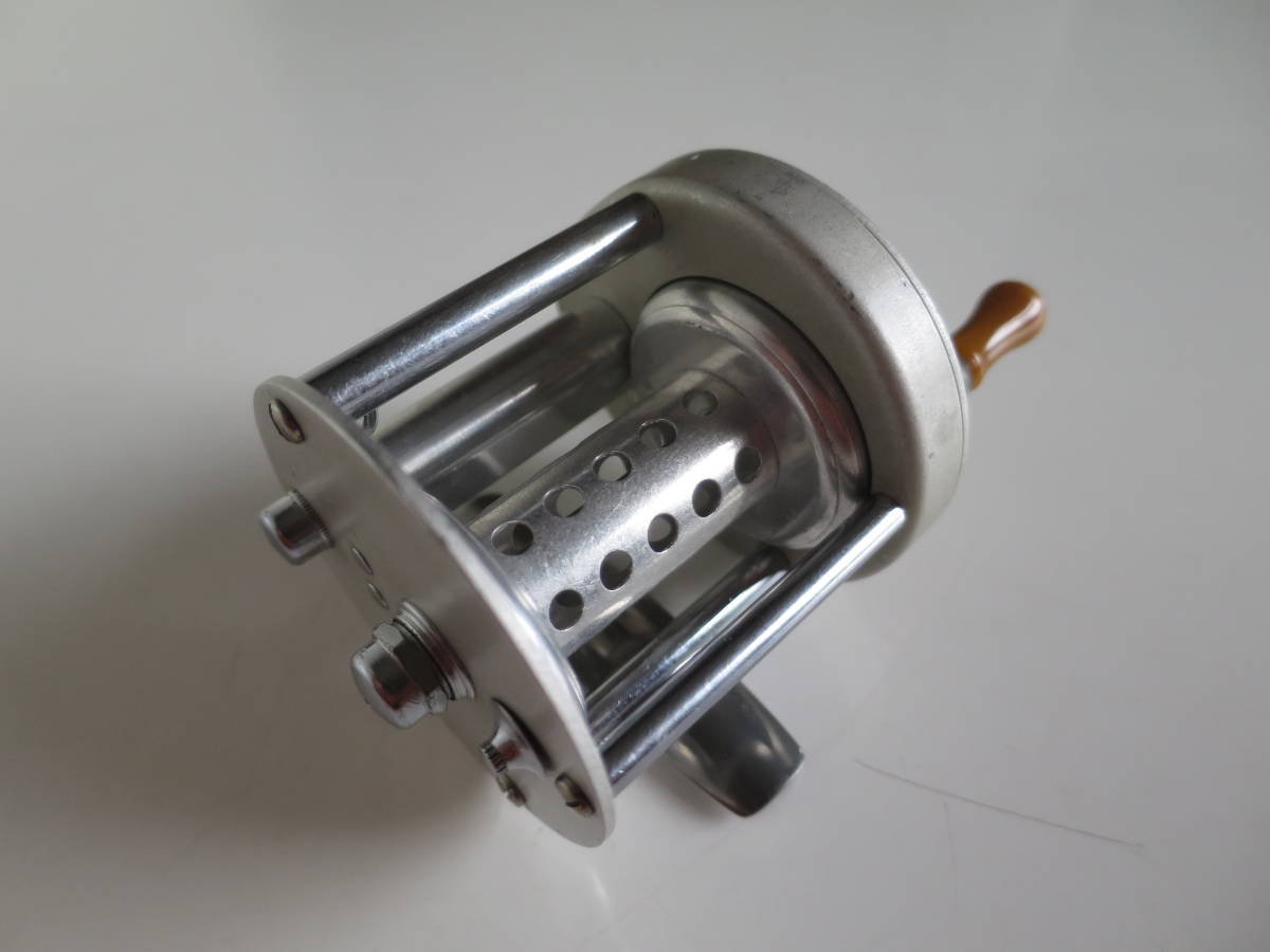 ラングレー リールキャスト 0 リール REELCAST langley MODEL Langley ダイレクトリール ダイレクトリール｜Yahoo!フリマ（旧 △ヴィンテージ ビンテージリール model 500公式通販 渓流ダイレクト 500ラングレー