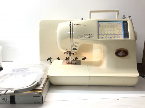 ブラザー brother M-7100 コンピューターミシン ミッキーマウス 刺繍