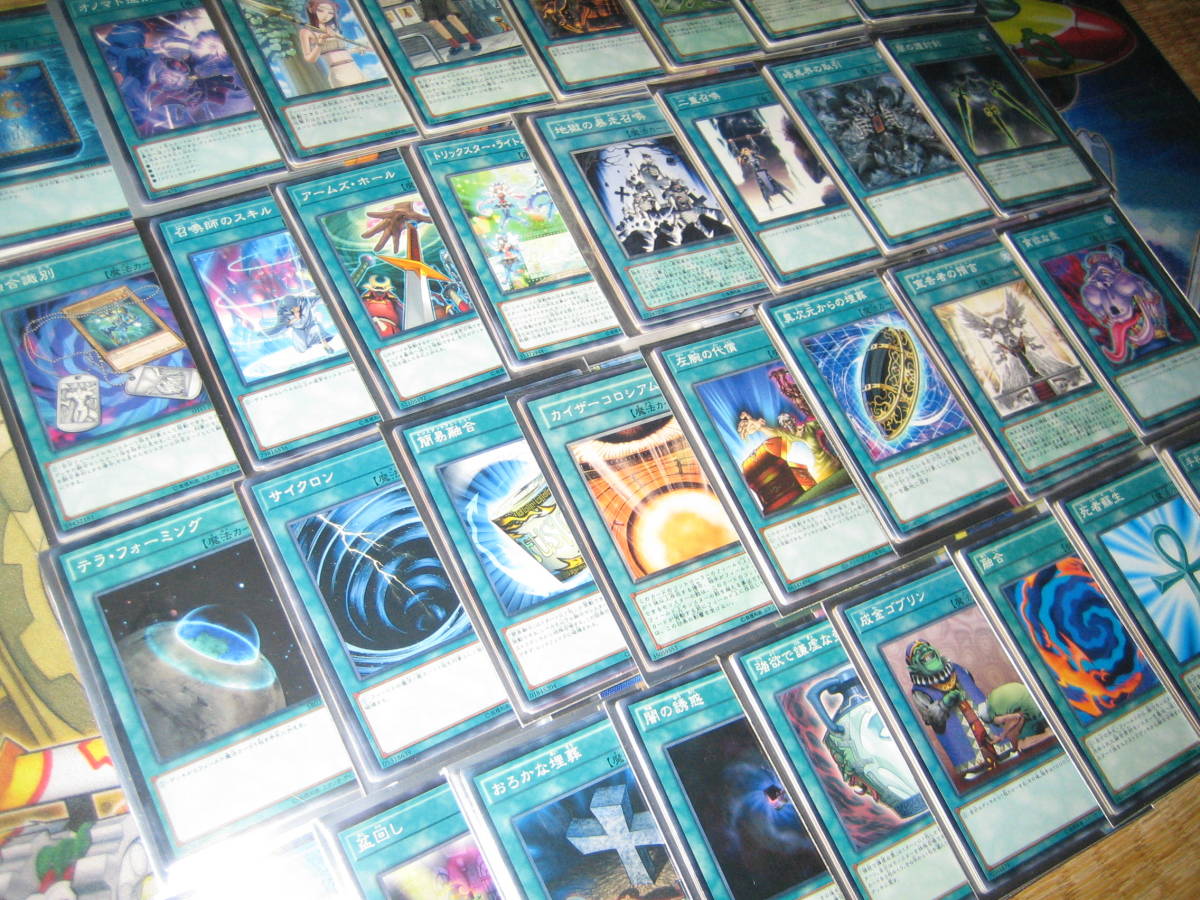 遊戯王 大量 引退 y-8 全てスリーブ入り 1円売り切り 遊戯王まとめ売り 